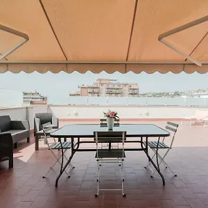 Skyview Terrace: Your Urban Escape , Aeroporto di Catania Fontana Rossa Italia